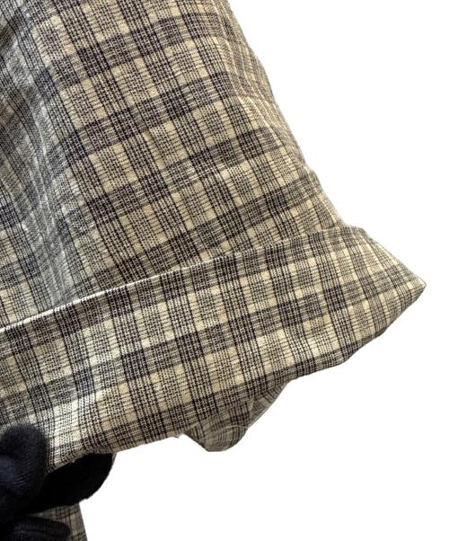 ISSEY MIYAKE（イッセイミヤケ）ISSEY MIYAKE (イッセイミヤケ) 変形コート カーキ サイズ:フリーの古着・服飾アイテム