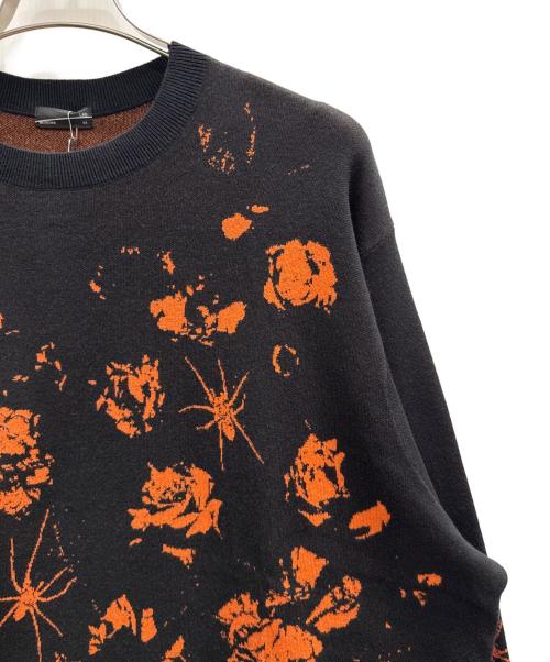 LAD MUSICIAN（ラッドミュージシャン）LAD MUSICIAN (ラッドミュージシャン) HIGH GAUGE FLOWER KNIT PULLOVER ブラック×オレンジ サイズ:44 未使用品の古着・服飾アイテム