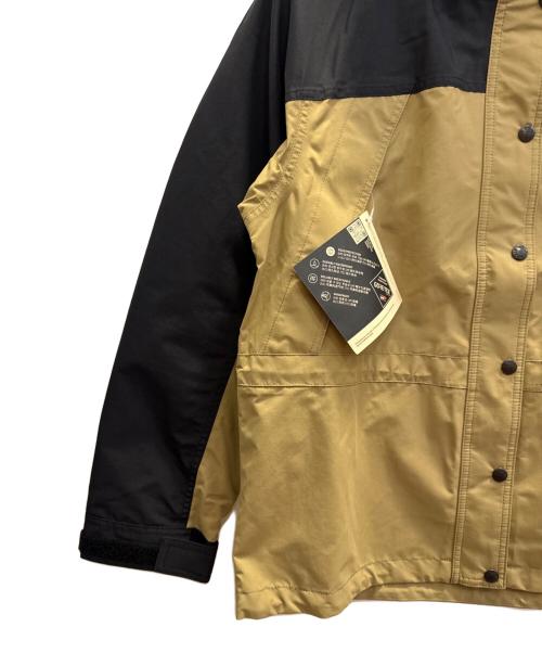 THE NORTH FACE（ザ ノース フェイス）THE NORTH FACE (ザ ノース フェイス) マウンテンライトジャケット ブラック×クラシックカーキ サイズ:Ｌ 未使用品の古着・服飾アイテム