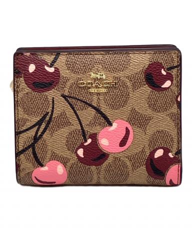 COACH チェリー柄　コンパクト　二つ折り財布 中古・古着通販】COACH (コーチ) チェリー柄2つ折り財布 ブラウン