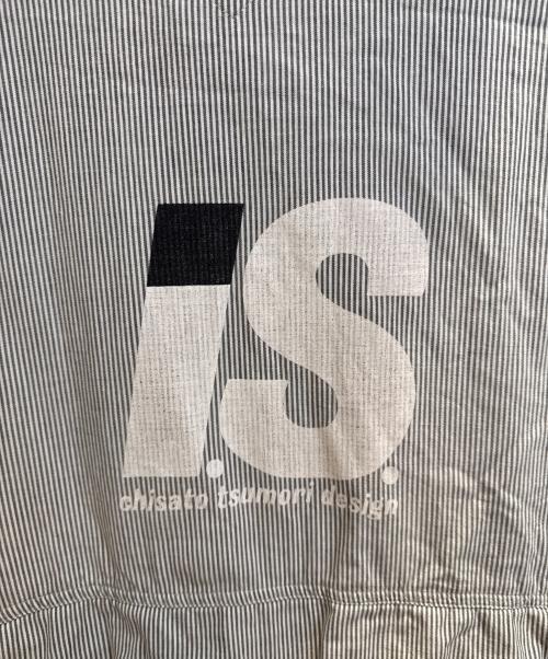 I.S. ISSEY MIYAKE SPORT（イッセイミヤケ ロードゥイッセイプールオム スポーツ）I.S. ISSEY MIYAKE SPORT (イッセイミヤケ ロードゥイッセイプールオム スポーツ) ヒッコリーストライプパーカー ブラック×ホワイト サイズ:SIZE 9の古着・服飾アイテム
