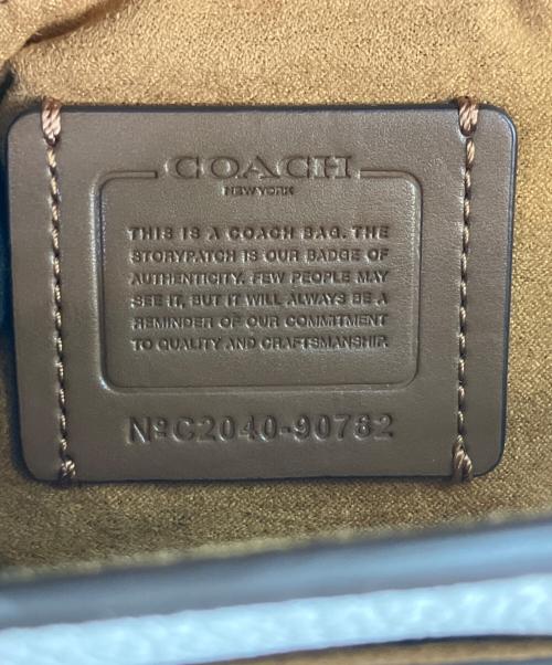 COACH（コーチ）COACH (コーチ) ぺブルレザー コーティングキャンバス シグネチャー  ホワイトの古着・服飾アイテム