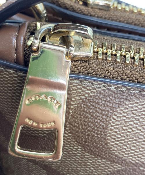 COACH（コーチ）COACH (コーチ) シグネチャーショルダーバッグ ブラウンの古着・服飾アイテム