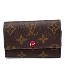 LOUIS VUITTON（ルイ ヴィトン）の古着「 6連キーケース モノグラム フューシャ ミュルティクレ6 」｜ブラウン