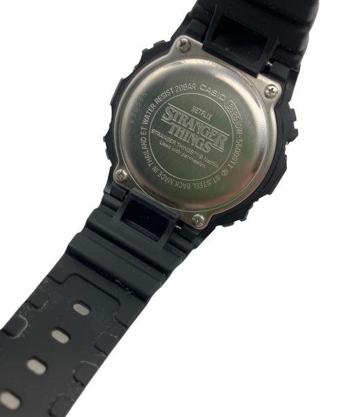 CASIO（カシオ）CASIO (カシオ) ストレンジャーシングス (ストレンジャーシングス) G-SHOCK　ストレンジャーシングス ブラックの古着・服飾アイテム