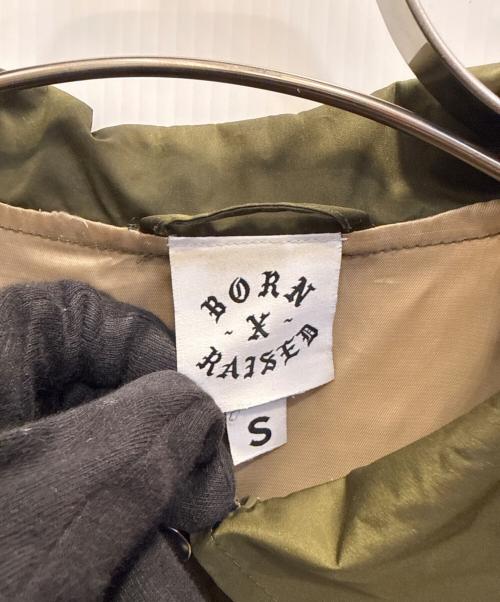 BORN X RAISED（ボーン レイズド）BORN X RAISED (ボーン レイズド) コーチジャケット カーキ サイズ:Ｓの古着・服飾アイテム