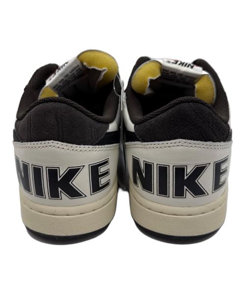 NIKE（ナイキ）NIKE (ナイキ) ターミネーター ロー スニーカー ブラウン×ホワイト サイズ:28.5cmの古着・服飾アイテム