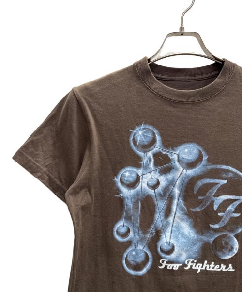 Foo Fighters（フー・ファイターズ）Foo Fighters (フー・ファイターズ) 半袖Tシャツ ブラウン サイズ:Ｓの古着・服飾アイテム