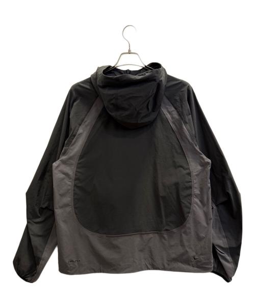 NIKE（ナイキ）NIKE (ナイキ)  Dri-FIT ウーブン フルジップ カラーブロック ウィンドランナー ジャケット グレー サイズ:XL 未使用品の古着・服飾アイテム