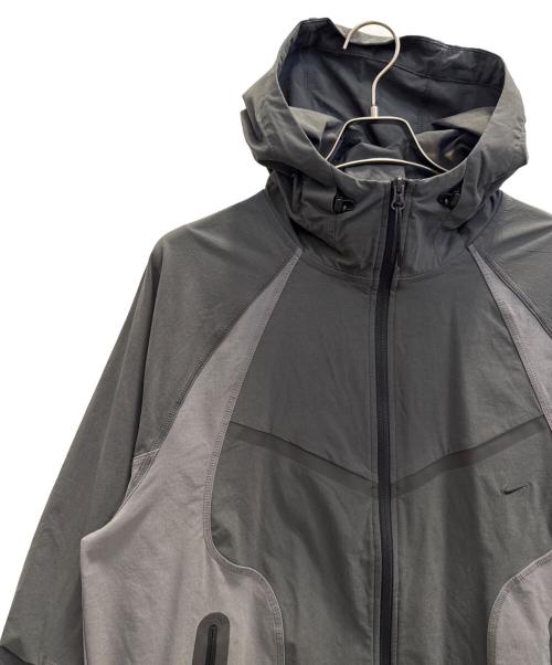 NIKE（ナイキ）NIKE (ナイキ)  Dri-FIT ウーブン フルジップ カラーブロック ウィンドランナー ジャケット グレー サイズ:XL 未使用品の古着・服飾アイテム