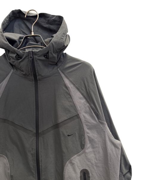 NIKE（ナイキ）NIKE (ナイキ)  Dri-FIT ウーブン フルジップ カラーブロック ウィンドランナー ジャケット グレー サイズ:XL 未使用品の古着・服飾アイテム