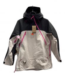 NIKE ACG（ナイキエーシージー）の古着「Storm-FIT ADV GORE-TEX」｜ベージュ×ブラック