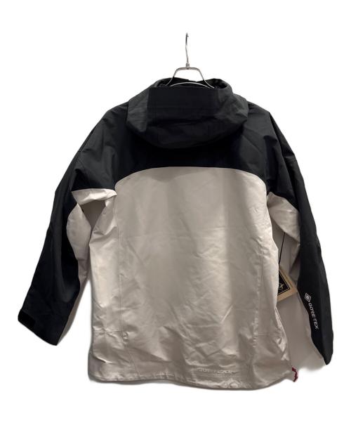 NIKE ACG（ナイキエーシージー）NIKE ACG (ナイキエーシージー) Storm-FIT ADV GORE-TEX ベージュ×ブラック サイズ:Ｓ 未使用品の古着・服飾アイテム