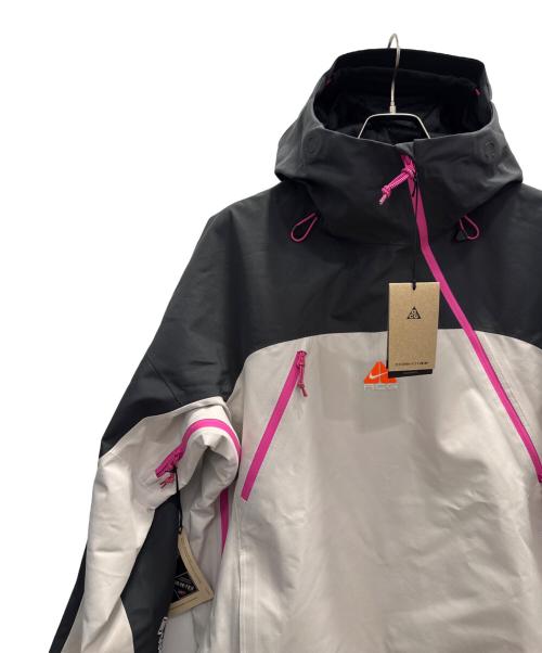 NIKE ACG（ナイキエーシージー）NIKE ACG (ナイキエーシージー) Storm-FIT ADV GORE-TEX ベージュ×ブラック サイズ:Ｓ 未使用品の古着・服飾アイテム