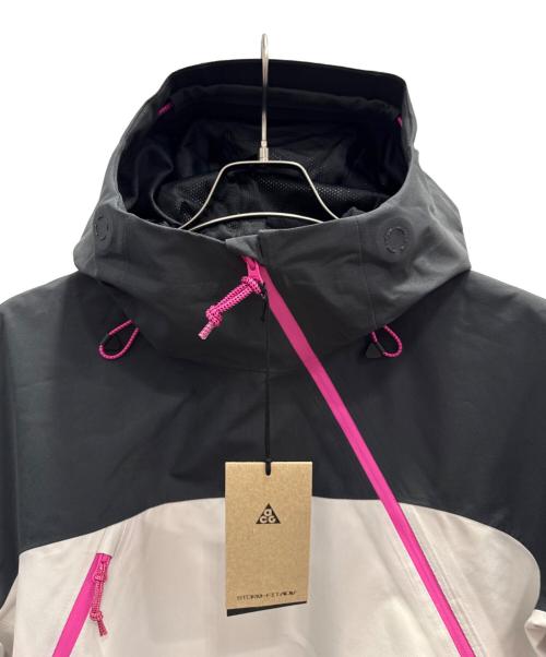NIKE ACG（ナイキエーシージー）NIKE ACG (ナイキエーシージー) Storm-FIT ADV GORE-TEX ベージュ×ブラック サイズ:Ｓ 未使用品の古着・服飾アイテム