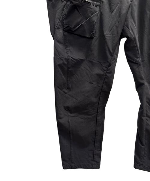 ACRONYM（アクロニウム）ACRONYM (アクロニウム) SCHOELLER DRYSKIN ARTICULATED CARGO PANT ブラック サイズ:Ｓの古着・服飾アイテム