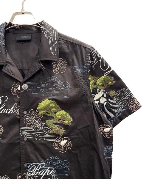 A BATHING APE（アベイシングエイプ）A BATHING APE (アベイシングエイプ) 半袖シャツ　BAPE BLACK ブラック サイズ:Мの古着・服飾アイテム