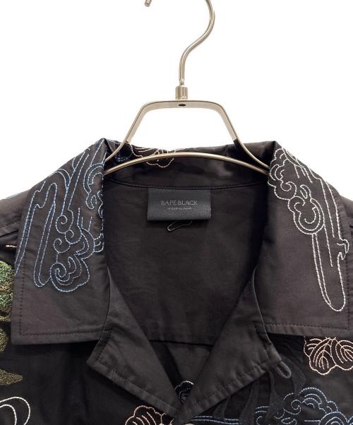A BATHING APE（アベイシングエイプ）A BATHING APE (アベイシングエイプ) 半袖シャツ　BAPE BLACK ブラック サイズ:Мの古着・服飾アイテム