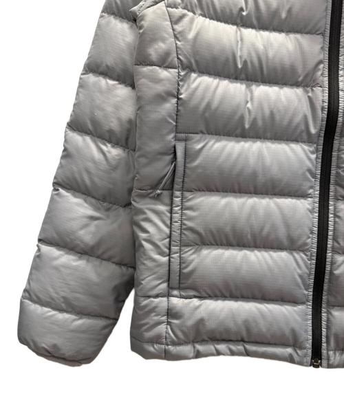 THE NORTH FACE（ザ ノース フェイス）THE NORTH FACE (ザ ノース フェイス) ダウンジャケット グレー サイズ:Ｓの古着・服飾アイテム