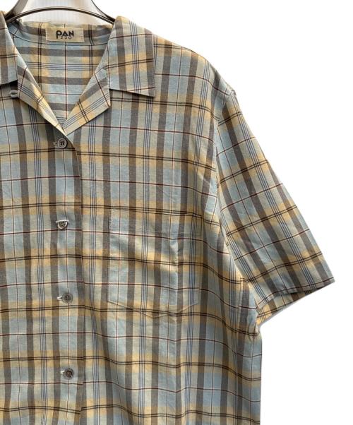 ISSEY MIYAKE（イッセイミヤケ）ISSEY MIYAKE (イッセイミヤケ) 半袖シャツ ブルー×ベージュ サイズ:Мの古着・服飾アイテム