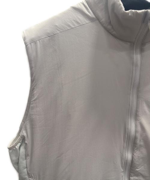 ARC'TERYX（アークテリクス）ARC'TERYX (アークテリクス) Atom SL Vest Men's グレー サイズ:Ｌの古着・服飾アイテム
