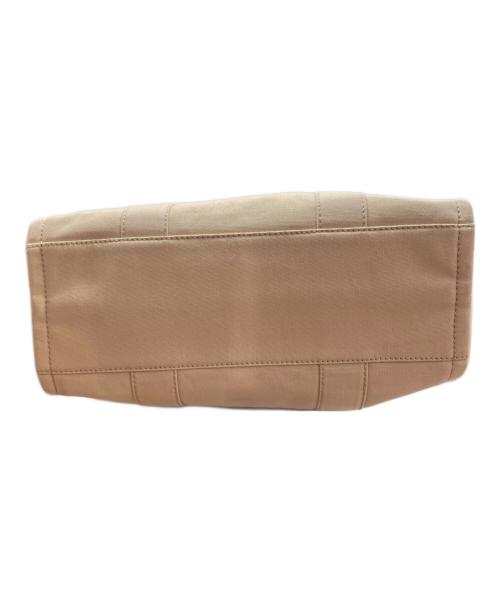 Marc by Marc Jacobs（マークバイマークジェイコブス）Marc by Marc Jacobs (マークバイマークジェイコブス) ザキャンバスラージ アイボリーの古着・服飾アイテム
