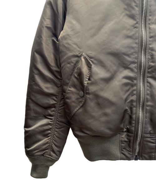 ALPHA INDUSTRIES（アルファインダストリーズ）ALPHA INDUSTRIES (アルファインダストリーズ) リバーシブルMA-1ジャケット カーキ×オレンジ サイズ:Мの古着・服飾アイテム