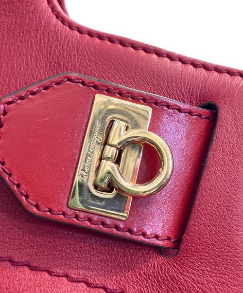 Salvatore Ferragamo（サルヴァトーレ フェラガモ）Salvatore Ferragamo (サルヴァトーレ フェラガモ) ソフィアガンチーニ2WAYバッグ ブラックの古着・服飾アイテム