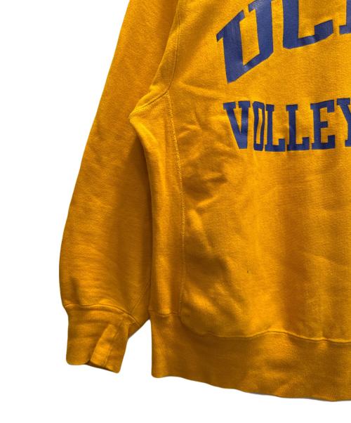 Champion REVERSE WEAVE（チャンピオン リバース ウィーブ）Champion REVERSE WEAVE (チャンピオン リバース ウィーブ) 80s USA製 UCLA VOLLYBALL スウェット イエロー サイズ:XLの古着・服飾アイテム