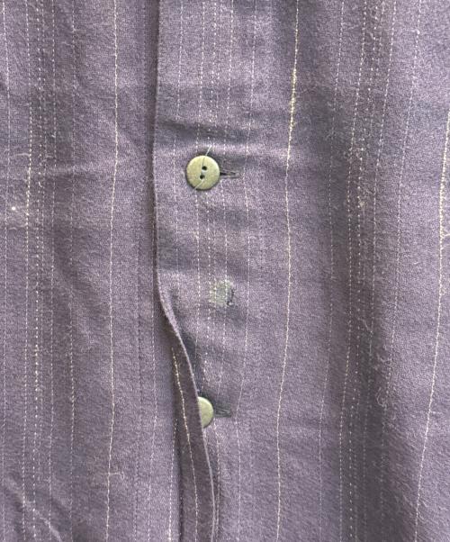 inn ISSEY MIYAKE（イッセイミヤケ）inn ISSEY MIYAKE (イッセイミヤケ) ノーカラーシャツ ネイビー サイズ:Мの古着・服飾アイテム