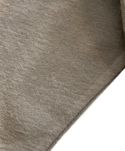 inn ISSEY MIYAKE（イッセイミヤケ）inn ISSEY MIYAKE (イッセイミヤケ) 長袖カットソー オリーブ サイズ:Мの古着・服飾アイテム