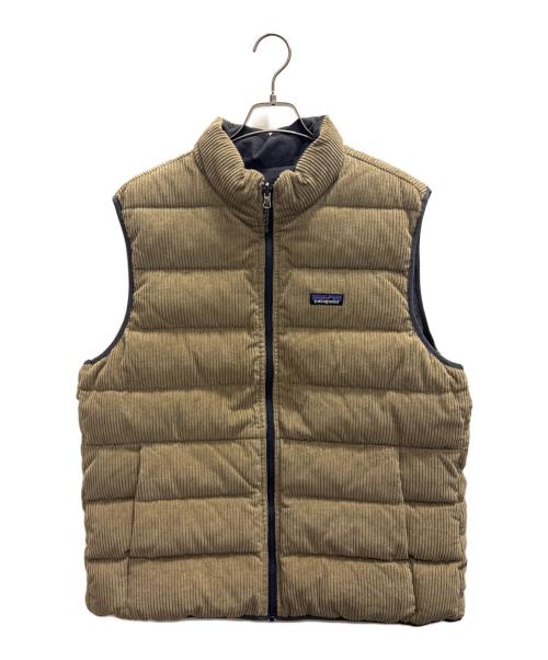 Patagonia（パタゴニア）Patagonia (パタゴニア) リバーシブル・コットン・ダウン・ベスト ベージュ×ネイビー サイズ:Ｌの古着・服飾アイテム