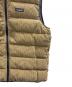中古・古着 Patagonia (パタゴニア) リバーシブル・コットン・ダウン・ベスト ベージュ×ネイビー サイズ:Ｌ：22000円