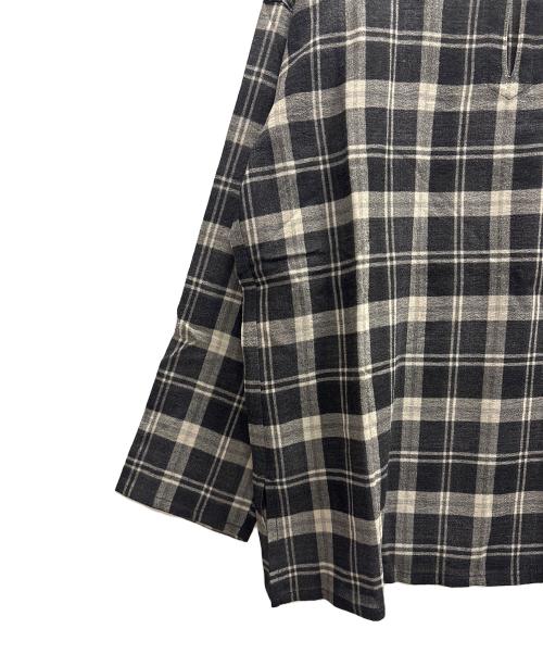 ISSEY MIYAKE PERMANENTE（イッセイミヤケ ペルマネンテ）ISSEY MIYAKE PERMANENTE (イッセイミヤケ ペルマネンテ) ノーカラーシャツ ホワイト×ブラック サイズ:Мの古着・服飾アイテム