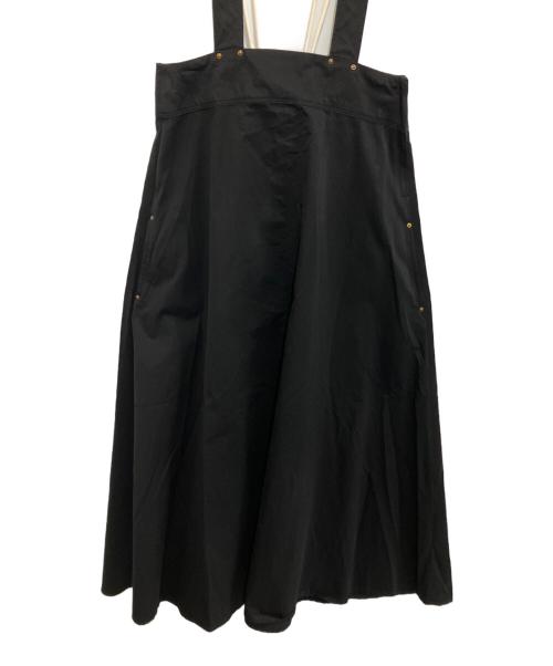RNA（アールエヌエー）RNA (アールエヌエー) ミリタリーエプロンワンピース ブラック サイズ:M 未使用品の古着・服飾アイテム