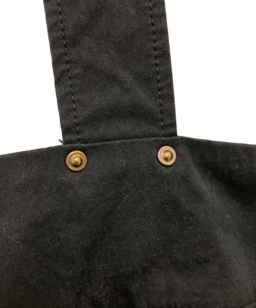RNA（アールエヌエー）RNA (アールエヌエー) ミリタリーエプロンワンピース ブラック サイズ:M 未使用品の古着・服飾アイテム