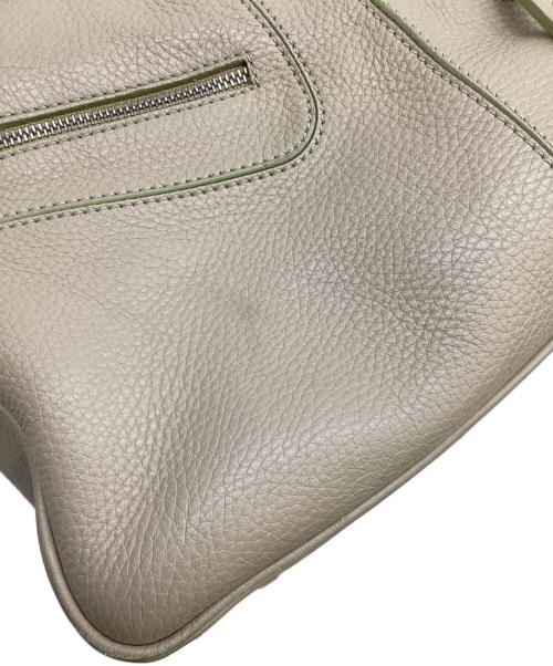 TOD'S（トッズ）TOD'S (トッズ) レザーワンショルダーバッグ ベージュの古着・服飾アイテム