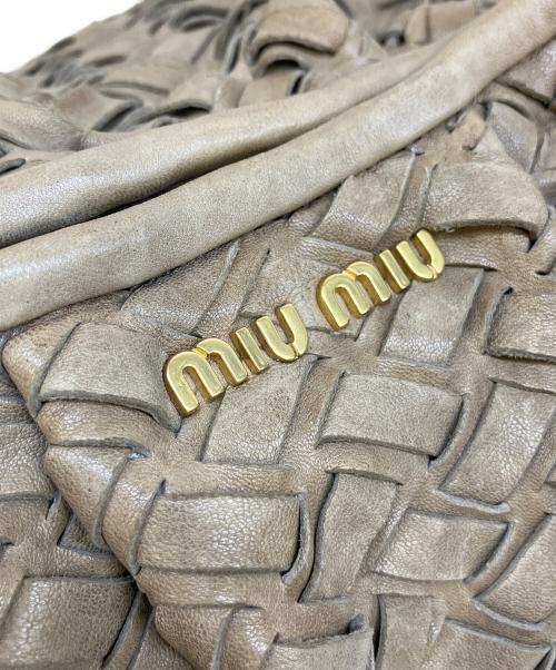 MIU MIU（ミュウミュウ）MIU MIU (ミュウミュウ) トートバッグ ベージュの古着・服飾アイテム