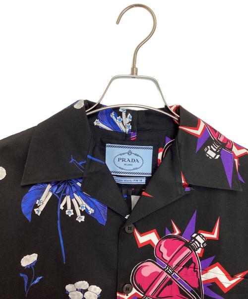 PRADA（プラダ）PRADA (プラダ) 半袖シャツ ブラック×ブルー×ピンク サイズ:Mの古着・服飾アイテム