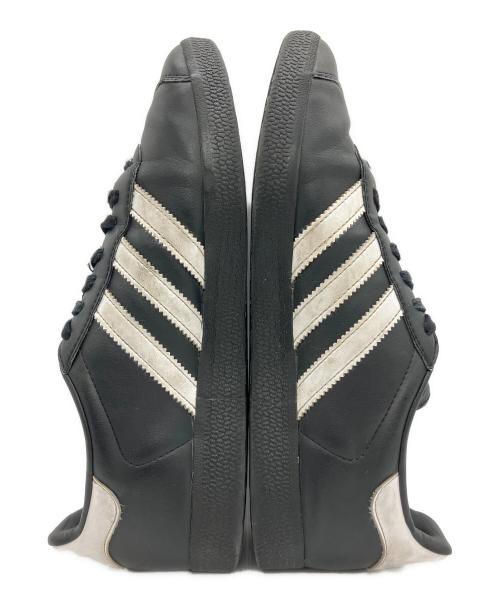 adidas（アディダス）adidas (アディダス) スニーカー ブラック サイズ:26cmの古着・服飾アイテム