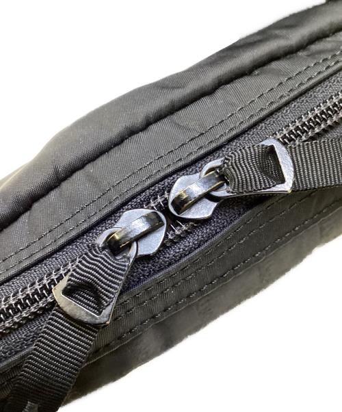 PORTER（ポーター）PORTER (ポーター) ロゴ総柄ウエストバッグ ブラックの古着・服飾アイテム