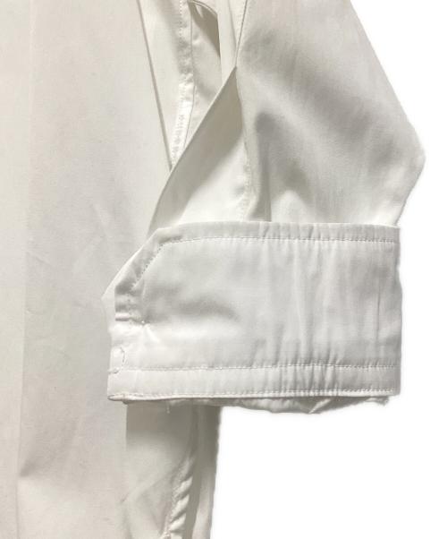 ICCA（イッカ）ICCA (イッカ) スクエアスリットチュニックシャツ ホワイト サイズ:Freeの古着・服飾アイテム