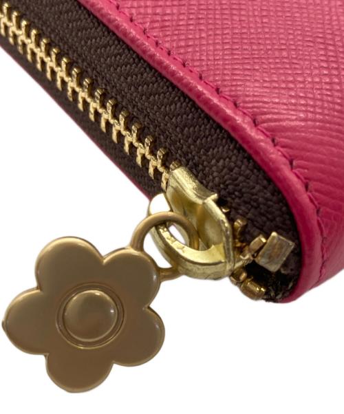 MARY QUANT（マリークヮント）MARY QUANT (マリークヮント) 長財布 ショッキングピンクの古着・服飾アイテム