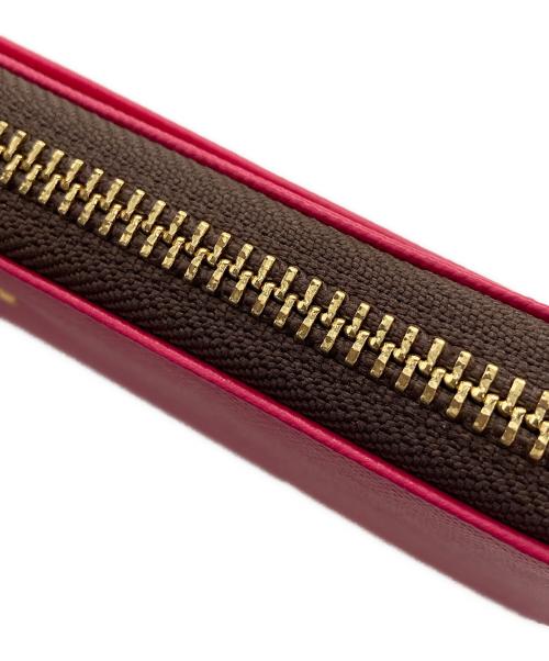 MARY QUANT（マリークヮント）MARY QUANT (マリークヮント) 長財布 ショッキングピンクの古着・服飾アイテム