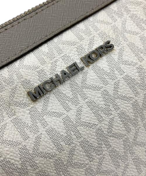 MICHAEL KORS（マイケル・コース）MICHAEL KORS (マイケル・コース) ショルダーバッグ ホワイトの古着・服飾アイテム
