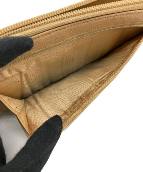 CHANEL（シャネル）CHANEL (シャネル) ラウンドファスナー財布 ベージュの古着・服飾アイテム