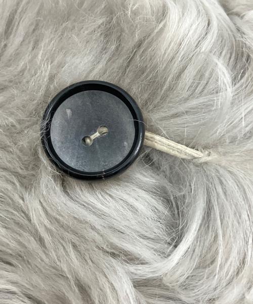 Karl Donoghue（カールドノヒュー）Karl Donoghue (カールドノヒュー) ラムレザーストール グレー 未使用品の古着・服飾アイテム