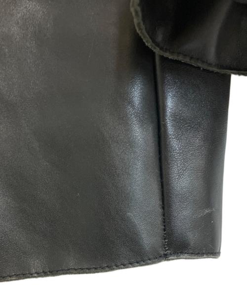 ARMANI COLLEZIONI（アルマーニ コレツィオーニ）ARMANI COLLEZIONI (アルマーニ コレツィオーニ) レザージャケット ブラック サイズ:48の古着・服飾アイテム