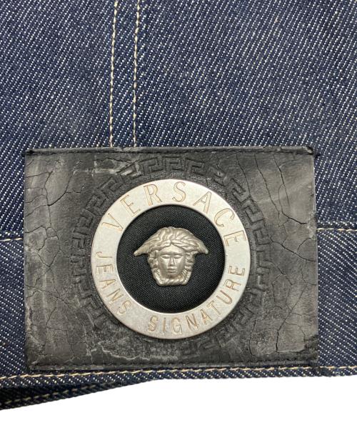 VERSACE JEANS SIGNATURE（ヴェルサーチジーンズシグネチャー）VERSACE JEANS SIGNATURE (ヴェルサーチジーンズシグネチャー) デニムベスト ネイビー サイズ:Lの古着・服飾アイテム