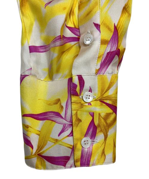 GIANNI VERSACE（ジャンニ・ヴェルサーチ）GIANNI VERSACE (ジャンニ・ヴェルサーチ) シルクシャツ イエロー×ピンク サイズ:54の古着・服飾アイテム